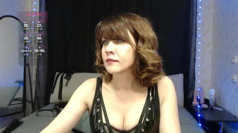 Snapshot of goddess_orsa chatting on 02-18-25, 06:47 Orsa online show from 02-18-25, 06:47