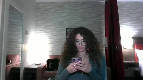 Snapshot of goddess_seduxtion chatting on 11-16-25, 01:22 Goddess seduxtion online show from 11-16-25, 01:22
