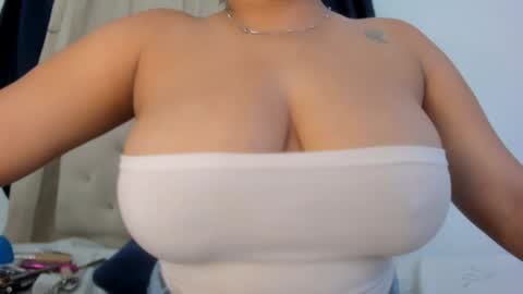 CHANELL online show from 02-06-25, 01:49
