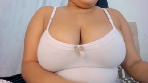 CHANELL online show from 09-19-25, 02:35