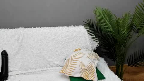 Snapshot of goddessemily_ chatting on 12-17-24, 08:23 goddessemily_ online show from 12-17-24, 08:23