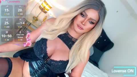 Miss Anna online show from 12-19-25, 10:17