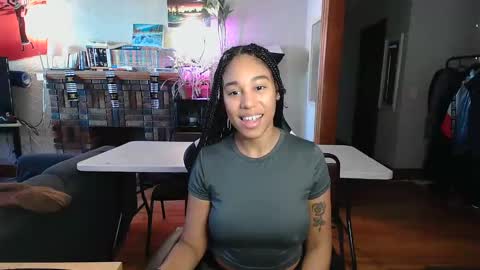 Snapshot of goddesstinaruiz chatting on 01-13-25, 04:41 Goddess Tina 3 online show from 01-13-25, 04:41