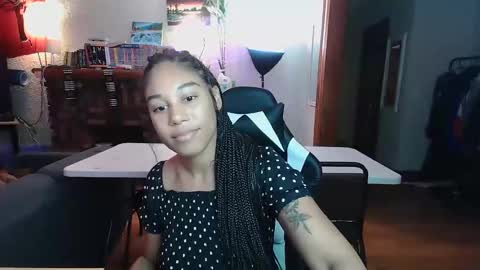 Snapshot of goddesstinaruiz chatting on 01-16-25, 12:02 Goddess Tina 3 online show from 01-16-25, 12:02