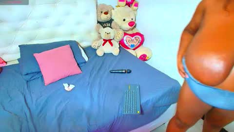 Godess Tracy online show from 10-23-25, 02:00