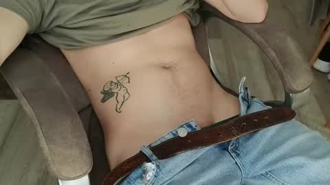 Snapshot of gohn102310 chatting on 10-20-25, 07:53 john online show from 10-20-25, 07:53