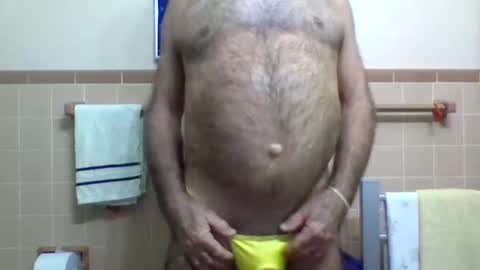 Snapshot of gojo885 chatting on 10-10-25, 05:06 gojo885 online show from 10-10-25, 05:06