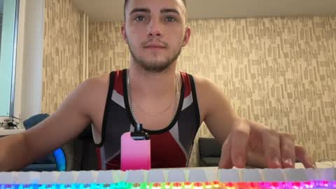 Golden boyyy21 online show from 02-05-25, 12:27