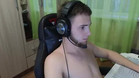 Golden boyyy21 online show from 12-05-25, 06:22