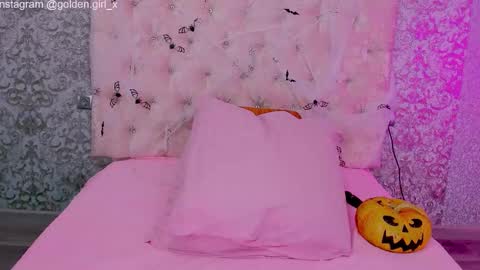 Snapshot of golden_girl__ chatting on 11-05-25, 02:00 golden girl online show from 11-05-25, 02:00