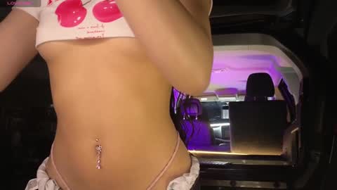 Snapshot of golden_girlsss chatting on 09-26-25, 01:48 Golden girls online show from 09-26-25, 01:48