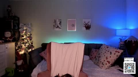 Snapshot of golden_miki chatting on 12-09-24, 03:18 Shy in the streets but a freak in the sheets online show from 12-09-24, 03:18