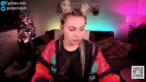 Snapshot of golden_miki chatting on 12-22-24, 01:12 Shy in the streets but a freak in the sheets online show from 12-22-24, 01:12