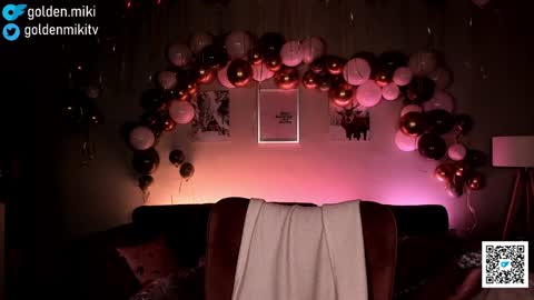 Snapshot of golden_miki chatting on 01-16-25, 05:21 Shy in the streets but a freak in the sheets online show from 01-16-25, 05:21