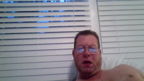 Snapshot of goldenbear3111 chatting on 09-27-25, 11:15 goldenbear3111 online show from 09-27-25, 11:15