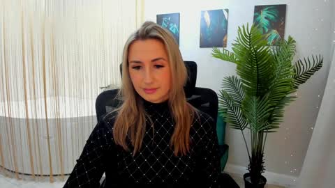 Olivia online show from 01-30-25, 11:44