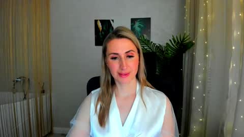 Olivia online show from 02-28-25, 10:50