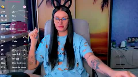 Snapshot of goldenwitchx chatting on 10-04-25, 10:46 Polina online show from 10-04-25, 10:46