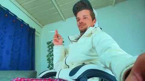 Goldy Loyal93 online show from 10-01-25, 06:08