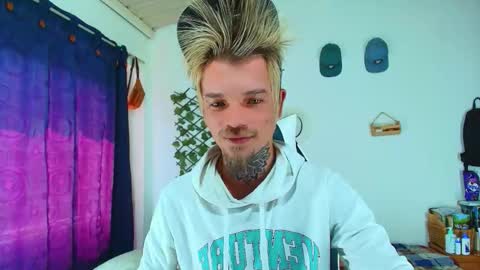 Goldy Loyal93 online show from 02-26-26, 03:22