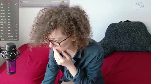 Snapshot of gomoreup chatting on 12-13-24, 05:21 gomoreup online show from 12-13-24, 05:21