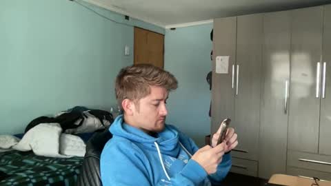 Snapshot of goodfumes chatting on 09-11-25, 01:00 goodfumes online show from 09-11-25, 01:00