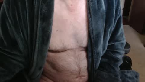 Snapshot of goodking999 chatting on 03-10-25, 05:29 goodking999 online show from 03-10-25, 05:29