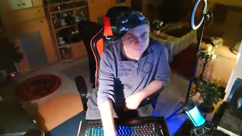 Snapshot of google5001 chatting on 01-18-26, 06:28 google5001 online show from 01-18-26, 06:28