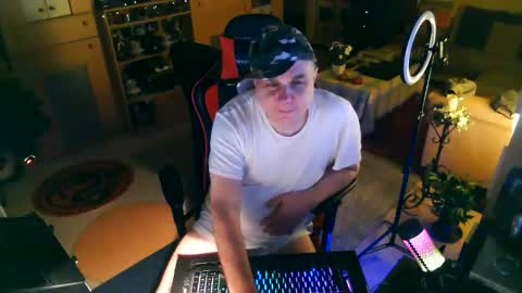 Snapshot of google5001 chatting on 02-05-26, 04:28 google5001 online show from 02-05-26, 04:28