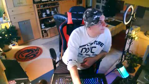 Snapshot of google5001 chatting on 02-21-26, 03:02 google5001 online show from 02-21-26, 03:02