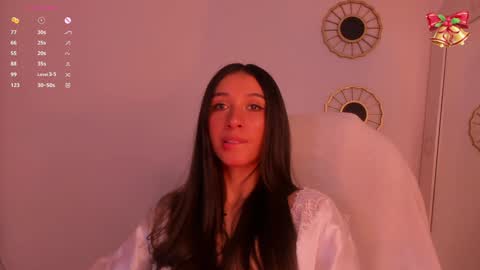 Snapshot of gorgeous_brunette chatting on 12-06-24, 07:32 Rose online show from 12-06-24, 07:32