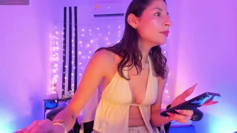 Snapshot of gorgeous_t chatting on 02-28-26, 08:21 i am Jessi I love animals and drawing I hope to get along with everyone. XOXO online show from 02-28-26, 08:21