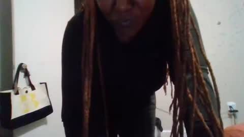 Sue Goddess online show from 10-29-25, 06:09