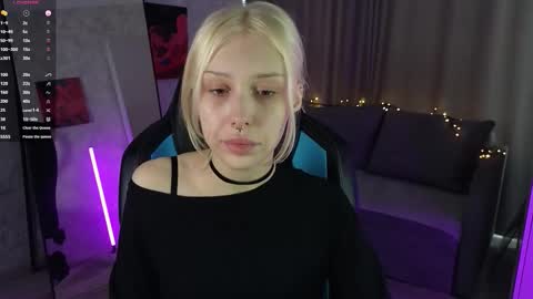 Violeta online show from 10-30-25, 08:49