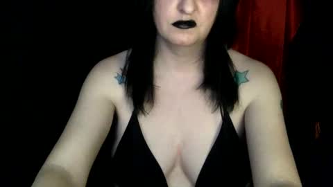 Snapshot of goth_kitten_uwu chatting on 12-30-24, 02:53 Kitten online show from 12-30-24, 02:53