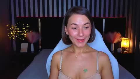 Snapshot of gracefulmichelle chatting on 06-17-26, 07:26 gracefulmichelle online show from 06-17-26, 07:26