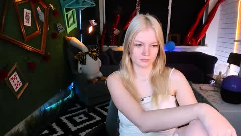 Grace Glamour online show from 10-04-25, 05:27