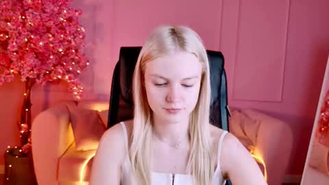 Grace Glamour online show from 11-03-25, 05:09