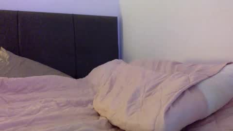 Snapshot of graceloves69 chatting on 10-25-25, 07:49 Grace Loves online show from 10-25-25, 07:49