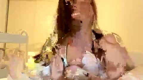 gracemeow online show from 11-02-25, 01:24