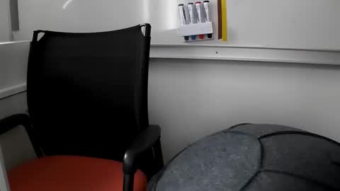 grandbi online show from 10-31-25, 02:29