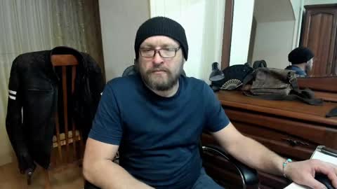 Snapshot of grandor_m chatting on 03-12-25, 03:07 Anthony online show from 03-12-25, 03:07