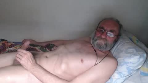 Mark online show from 10-11-25, 02:59