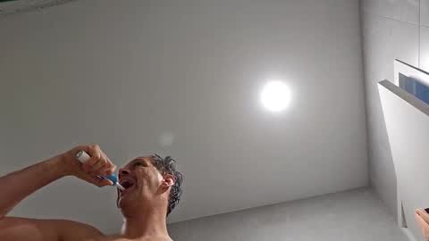 grattitude online show from 11-12-25, 09:03