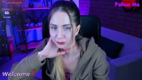 Snapshot of graycewild chatting on 01-30-25, 02:36 GrayceWild online show from 01-30-25, 02:36