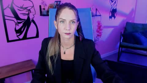 Snapshot of graycewild chatting on 09-16-25, 11:33 GrayceWild online show from 09-16-25, 11:33