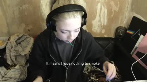 Snapshot of graylovescookies chatting on 12-06-24, 07:45 graylovescookies online show from 12-06-24, 07:45