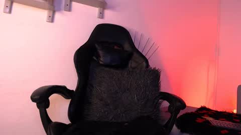 Snapshot of grecia_rouse chatting on 03-04-25, 06:15  GRECIA  online show from 03-04-25, 06:15