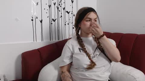 Snapshot of grecia_rouse chatting on 09-09-25, 09:14  GRECIA  online show from 09-09-25, 09:14