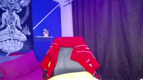 Snapshot of greeicy_love2 chatting on 02-04-25, 03:00 greeicy_love2 online show from 02-04-25, 03:00